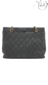 chanel matelasse caviar chain tote, detail view 1