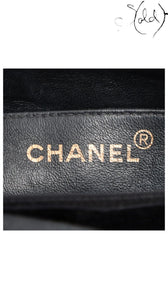 chanel matelasse caviar chain tote, detail view 11