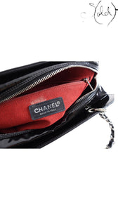 Chanel Choco Bar chain tote interior detail