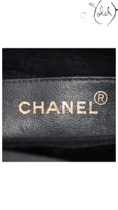 chanel matelasse caviar chain tote, detail view 11