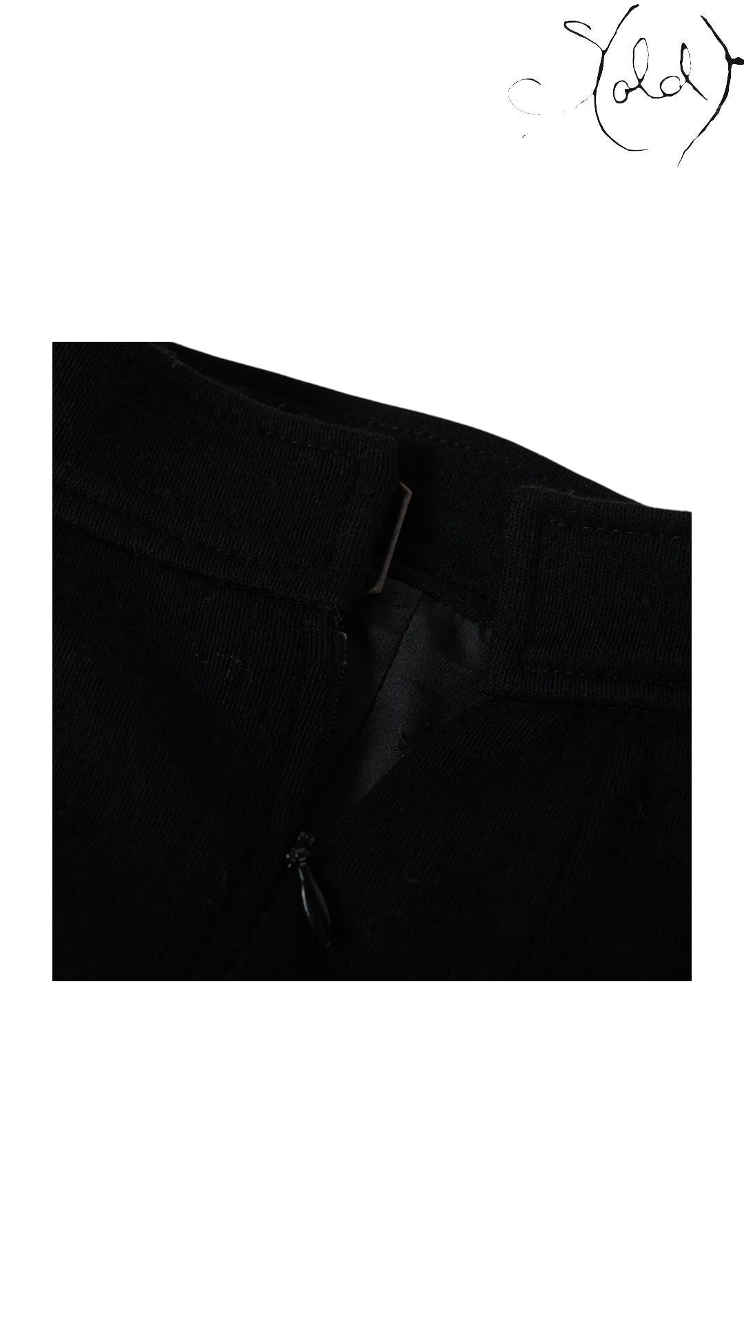 Chanel Boutique Coco Button Wool Skirt - Black Wool Size 36 - Vintage Made in France, Interior view | Sold Attire