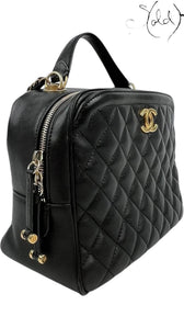 CHANEL Vanity Case Crossbody Bag – Black Lambskin GHW, Interior view | Sold Attire
