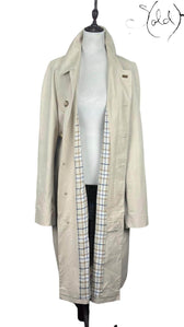 Emidio Tucci Cream Trench Coat – Refined European Tailoring, Hardware detail | Sold Attire