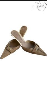 Gucci Leather Kitten Heels – Archive Elegance, Detail view | Sold Attire