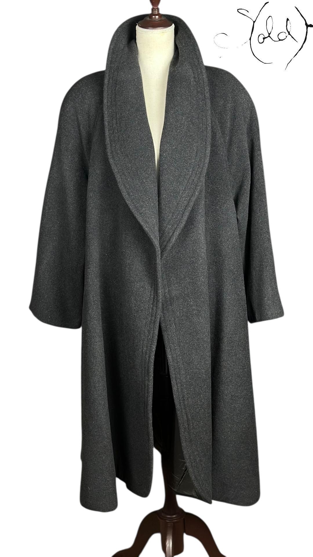 Gucci Wool Cape Coat Charcoal GG Monogram 1990s Size 42-44, Interior view | Sold Attire