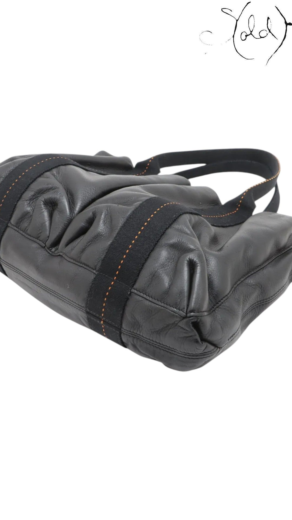 Sold Attire black Veau Derma leather Hermès Caravan Horizontal MM bag with silver hardware and contrast stitching.