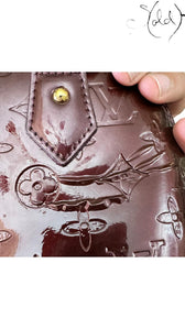Louis Vuitton Alma BB Vernis – Amarante Patent, Base view | Sold Attire