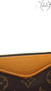 Louis Vuitton Pallas Clutch Monogram Canvas Employee Uniform 2018, Detail view | Sold Attire