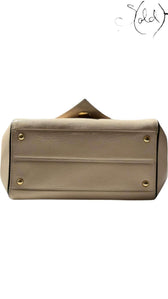 Louis Vuitton Double V Crema Monogram – Parisian Contrast, Close-up | Sold Attire