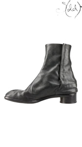 Maison Margiela Tabi Leather Short Boots Black Size 41 — Authenticated Pre - Owned | Sold Attire