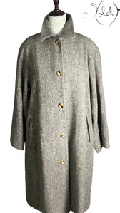 Max Mara Angora Wool Herringbone Coat Grey 2010s Size 40-44, Close-up | Sold Attire