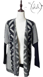 Max Mara Cashmere-Wool Cardigan – Bold & Luxe, Interior view | Sold Attire