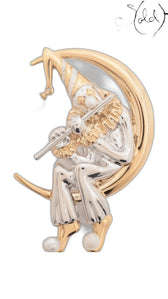 MIKIMOTO moon clown pearl brooch, front view