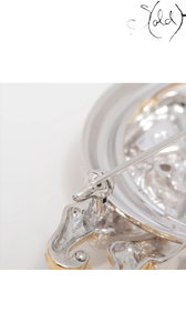 MIKIMOTO moon clown brooch, pin mechanism detail