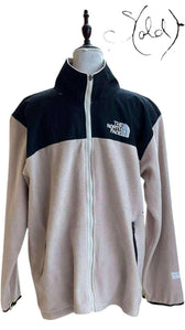 North Face Windstopper Fleece – Stay Warm in Style, Interior view | Sold Attire