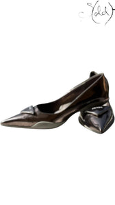 PRADA Monolith Pointed Pumps – Patent Icon, Hardware detail | Sold Attire