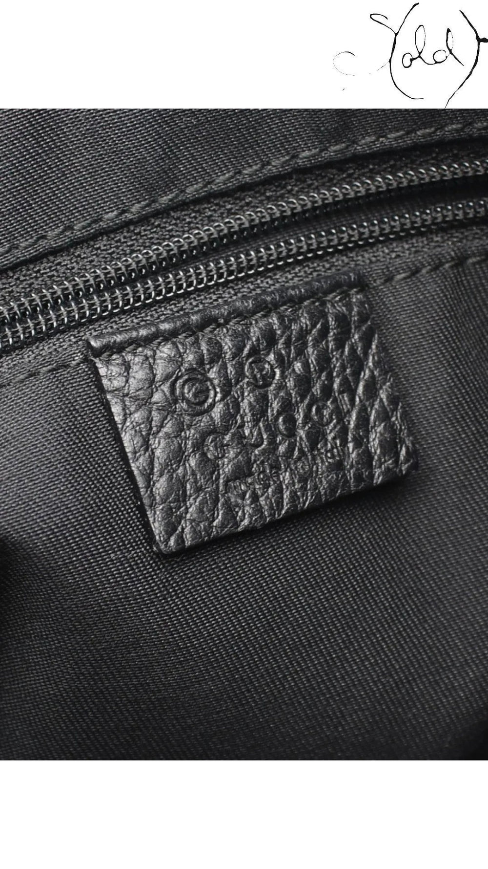 Sold Attire Gucci 00s shoulder bag interior leather logo stamp and zipper detail