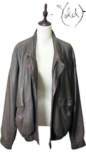 Vintage Leather Bomber Jacket – Streetwise Cool, Detail view | Sold Attire
